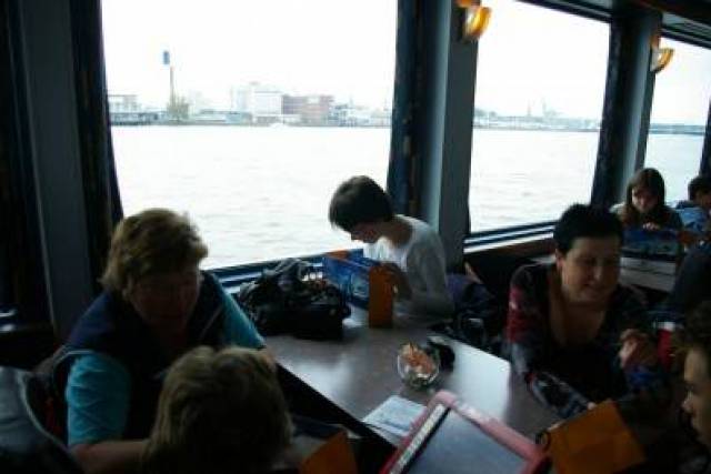 dagje-rotterdam-met-kinderen-van-de-boegspriet-9-5-2010-250 - Afbeelding 4 van 35
