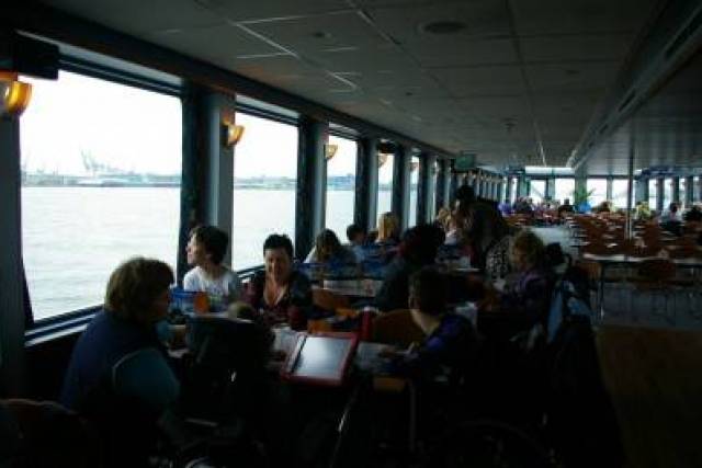 dagje-rotterdam-met-kinderen-van-de-boegspriet-9-5-2010-256 - Afbeelding 33 van 35